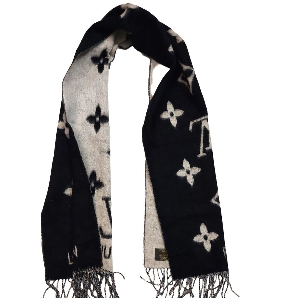 LOUIS VUITTON LV Reykjavik Black & Grey Reversible Scarf - Picture 2 of 13